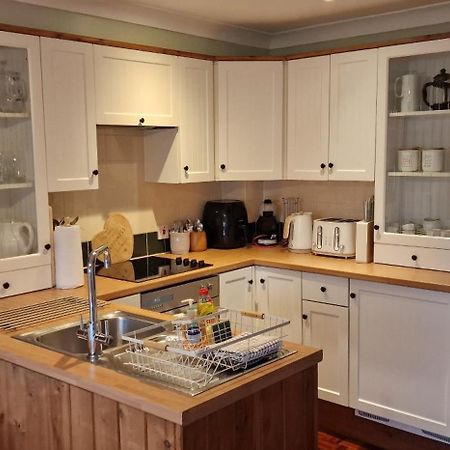 Country Style, 2 Bedroom House, Parking And Superb Location นอร์ริช ภายนอก รูปภาพ